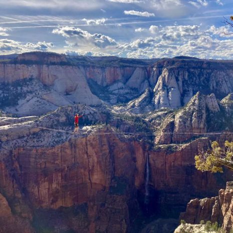 Denisa in Zion NP_by Pena Vychodil
